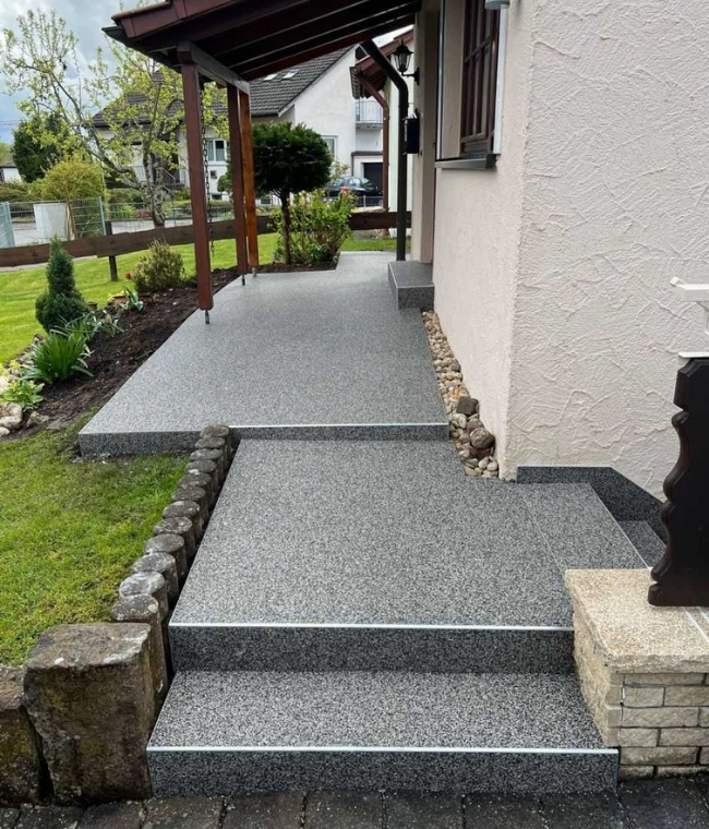 Balkone, Terrassen, Treppen, Garagen